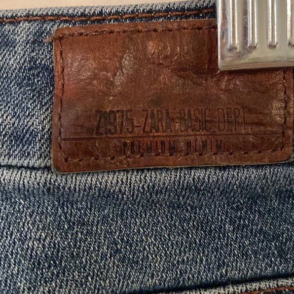 Zara Basic Z1975 Boyfriend Relaxed Fit Frayed Hem Blue Denim Jeans - Picture 11 of 14